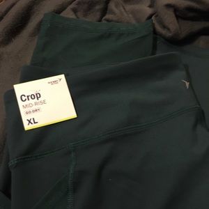 2/$15 Old Navy Crop Leggings